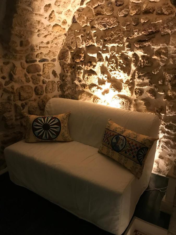 Le Cinque Pietre Apartment *
